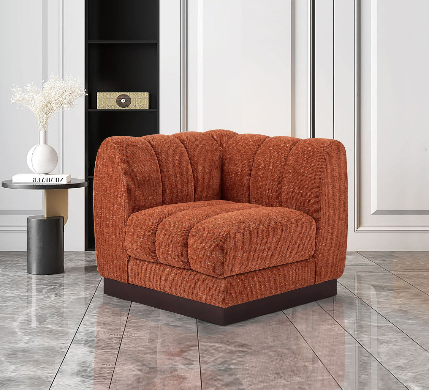 Quinn - Corner Chair