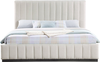Lucia - Bed