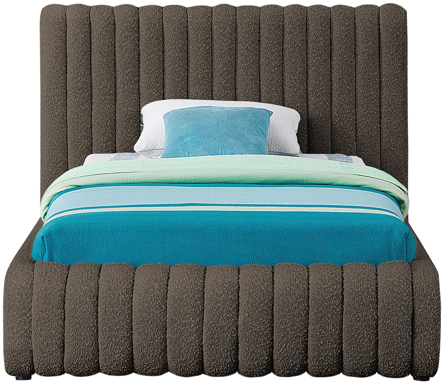 Nash - Bed